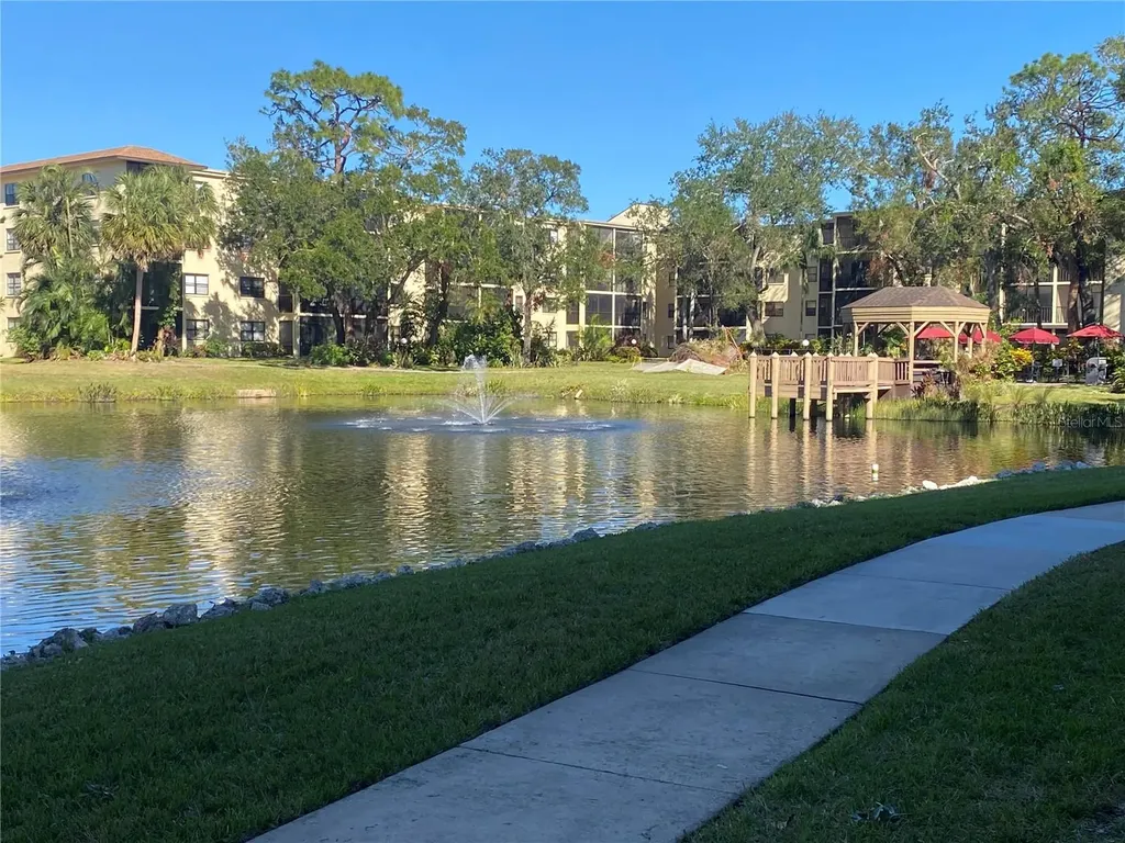 435 30th Avenue W Bradenton FL 34205