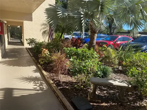 435 30th Avenue W Bradenton FL 34205