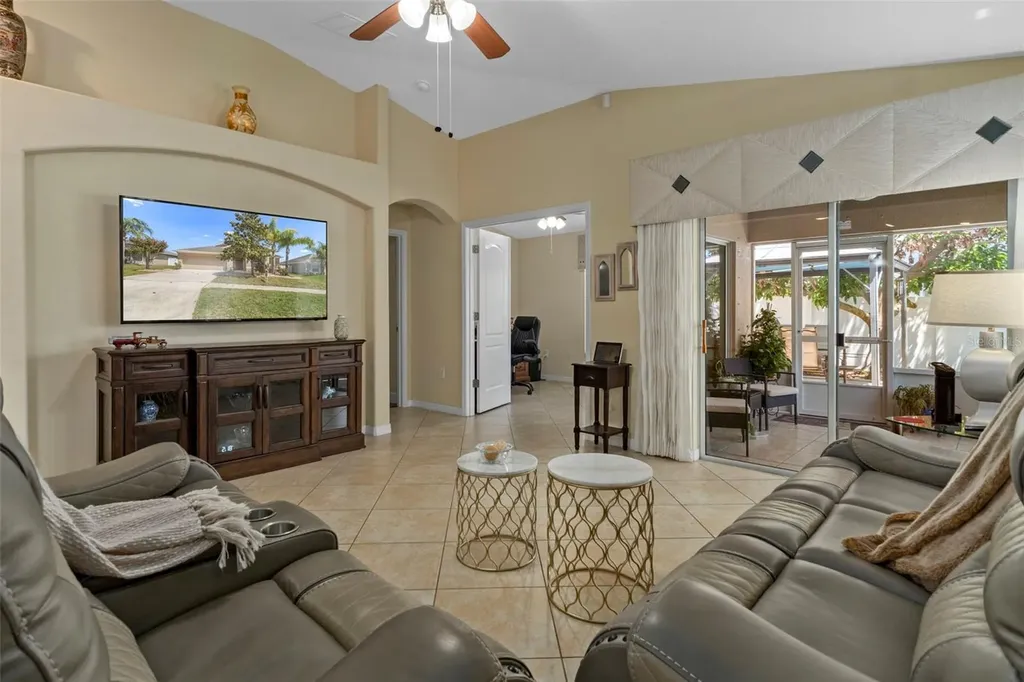 18334 Waydale Loop Hudson FL 34667