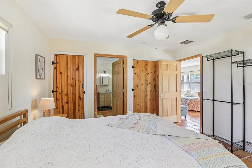 23 80th Avenue Treasure Island FL 33706