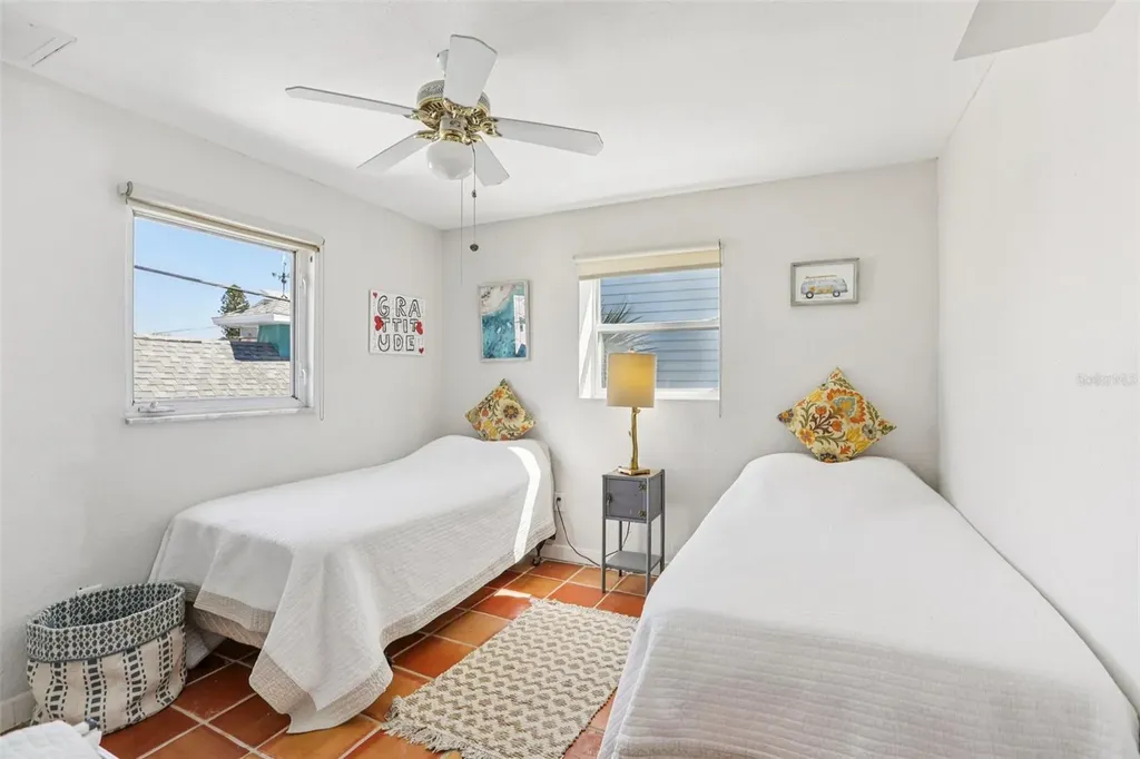 23 80th Avenue Treasure Island FL 33706