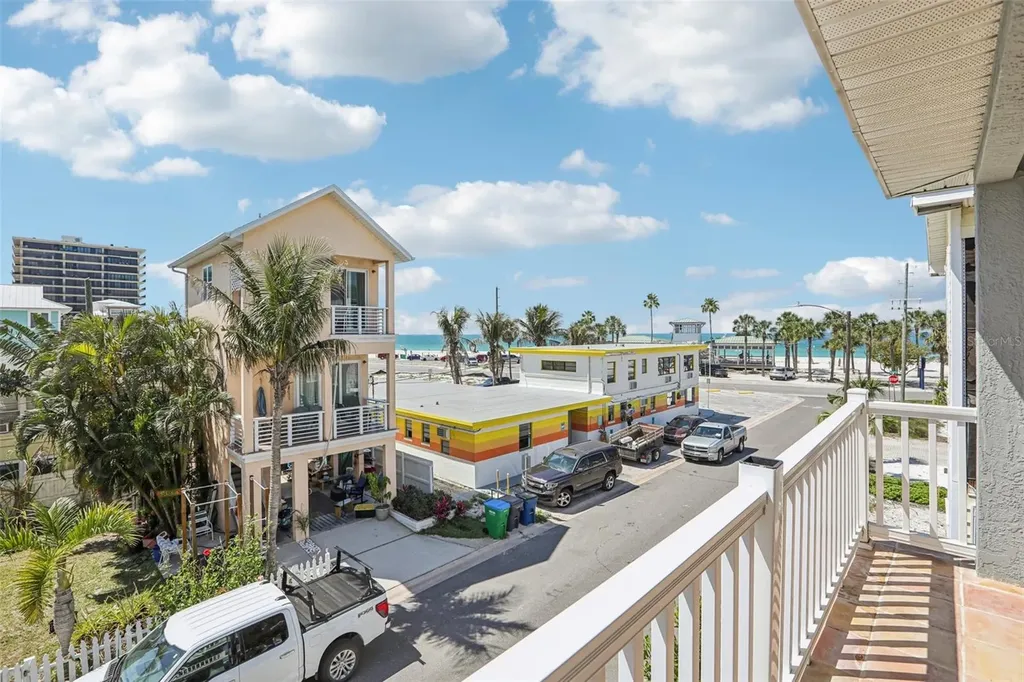 23 80th Avenue Treasure Island FL 33706