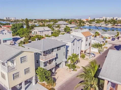 23 80th Avenue Treasure Island FL 33706
