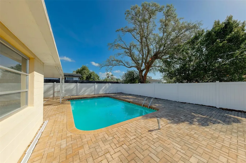 9830 Rainbow Lane Port Richey FL 34668