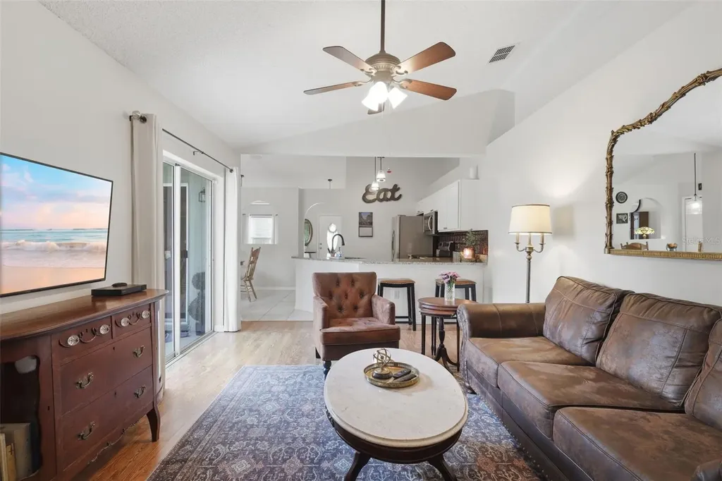 923 Cascades Park Trail Deland FL 32720