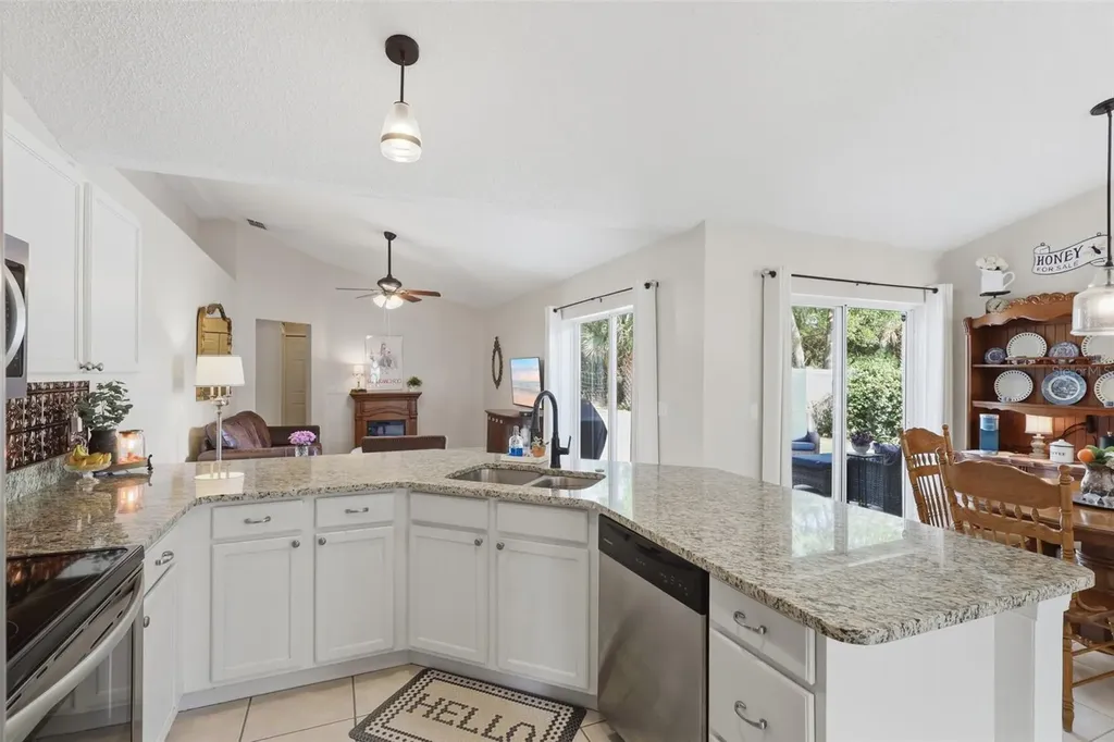 923 Cascades Park Trail Deland FL 32720