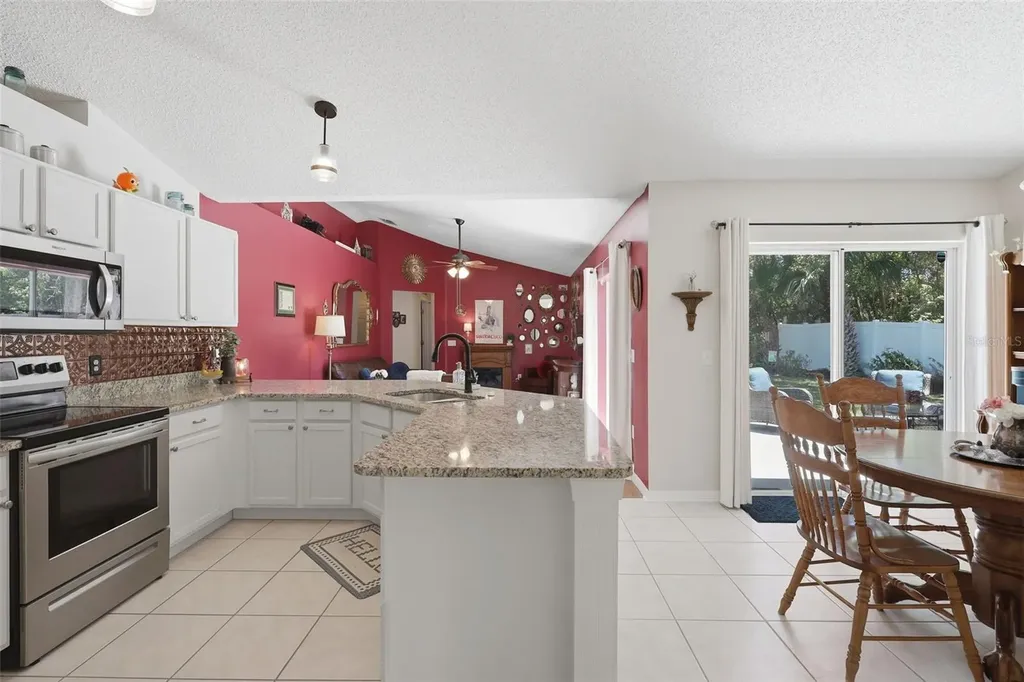 923 Cascades Park Trail Deland FL 32720