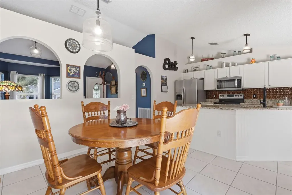 923 Cascades Park Trail Deland FL 32720