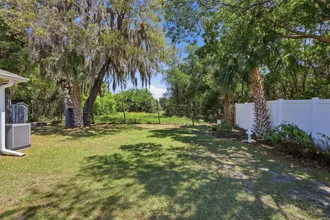923 Cascades Park Trail Deland FL 32720