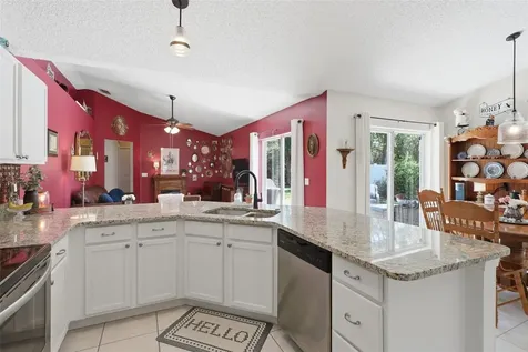923 Cascades Park Trail Deland FL 32720