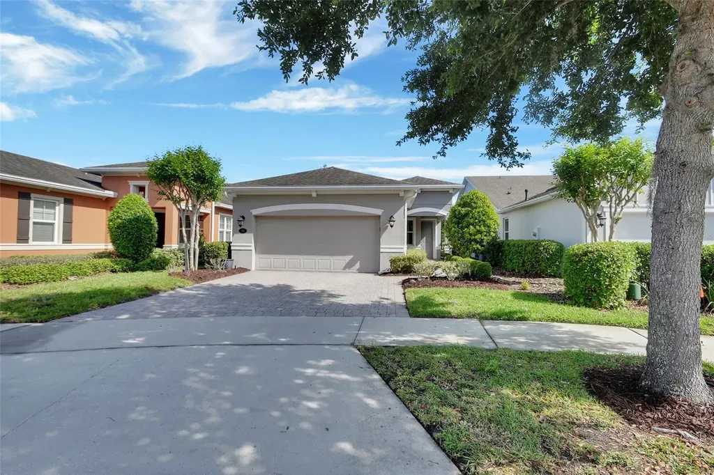 423 Tisbury Court Deland FL 32724