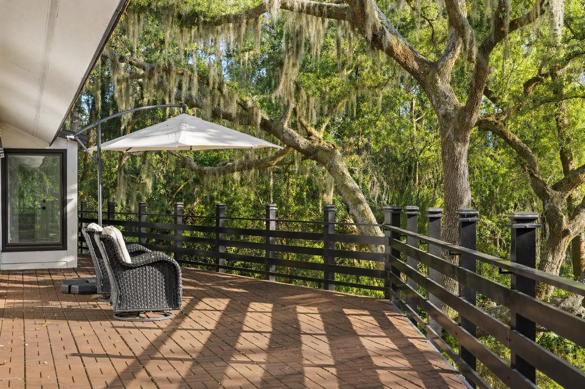 900 Oak Hollow Place Brandon FL 33510
