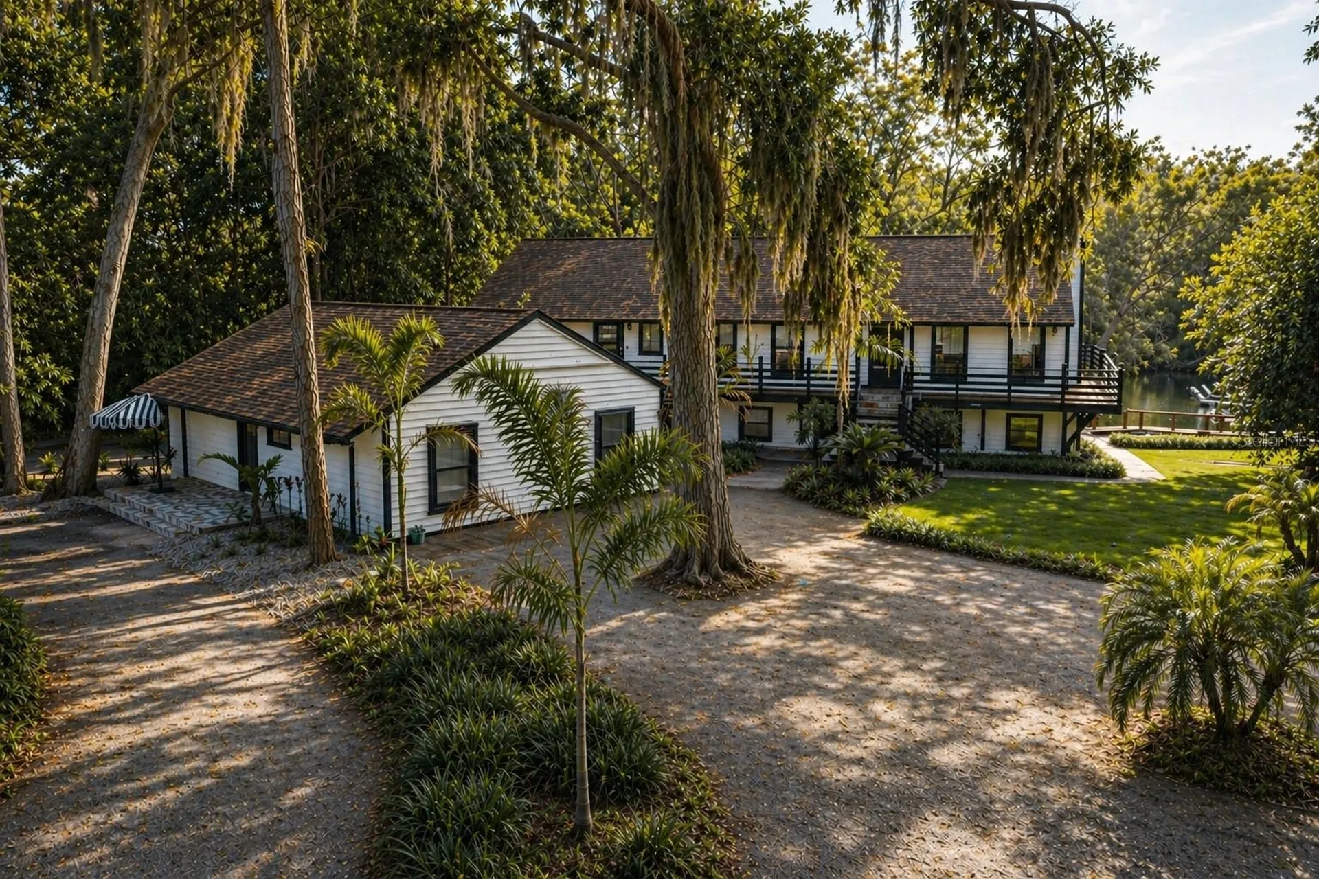 900 Oak Hollow Place Brandon FL 33510