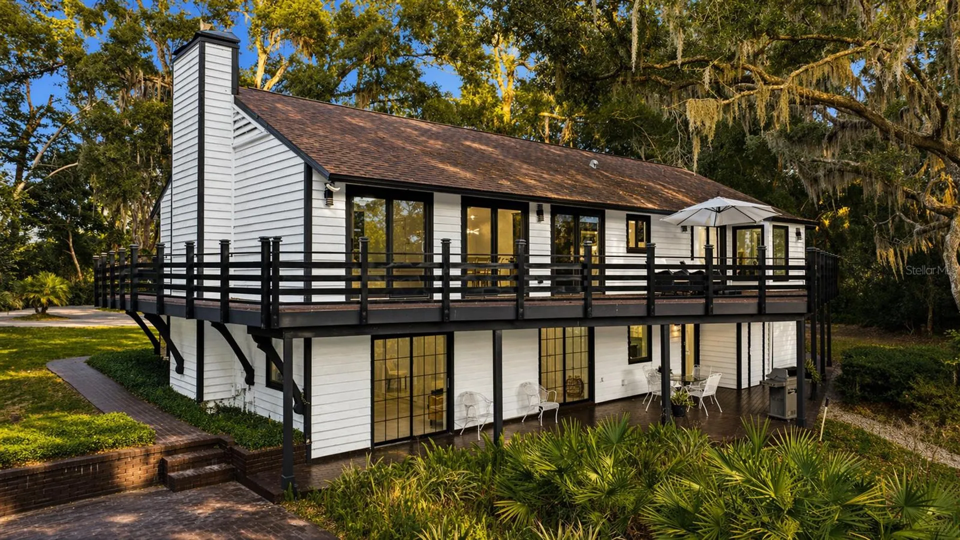 900 Oak Hollow Place Brandon FL 33510