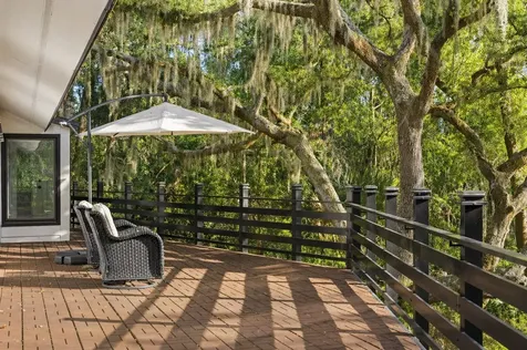 900 Oak Hollow Place Brandon FL 33510