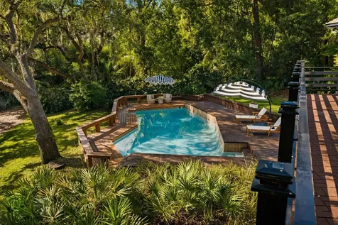 900 Oak Hollow Place Brandon FL 33510