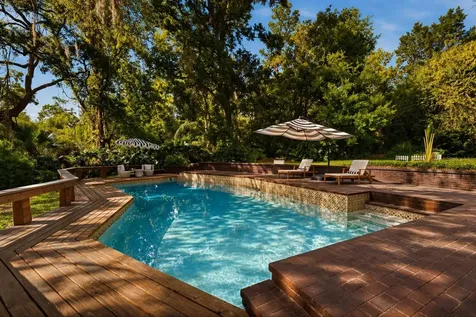 900 Oak Hollow Place Brandon FL 33510