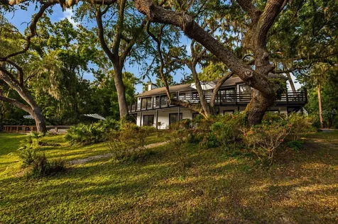 900 Oak Hollow Place Brandon FL 33510