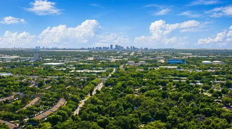 900 Oak Hollow Place Brandon FL 33510
