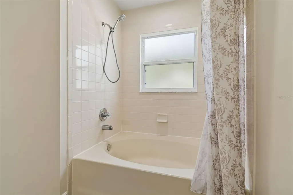 1706 Erin Brooke Drive Valrico FL 33594
