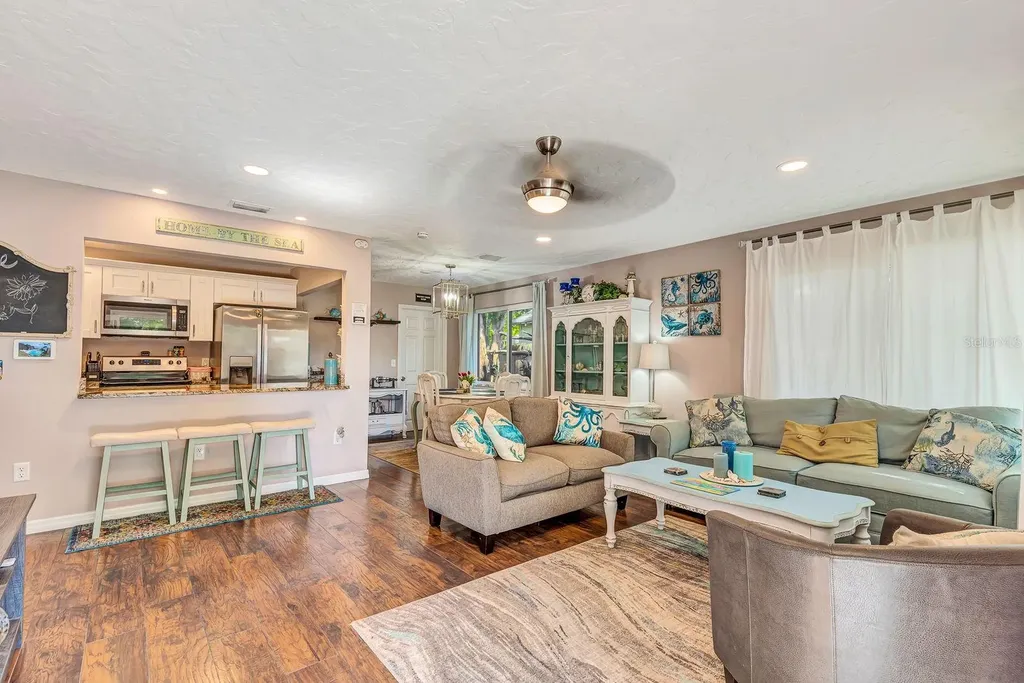 710 31st Street W Bradenton FL 34205