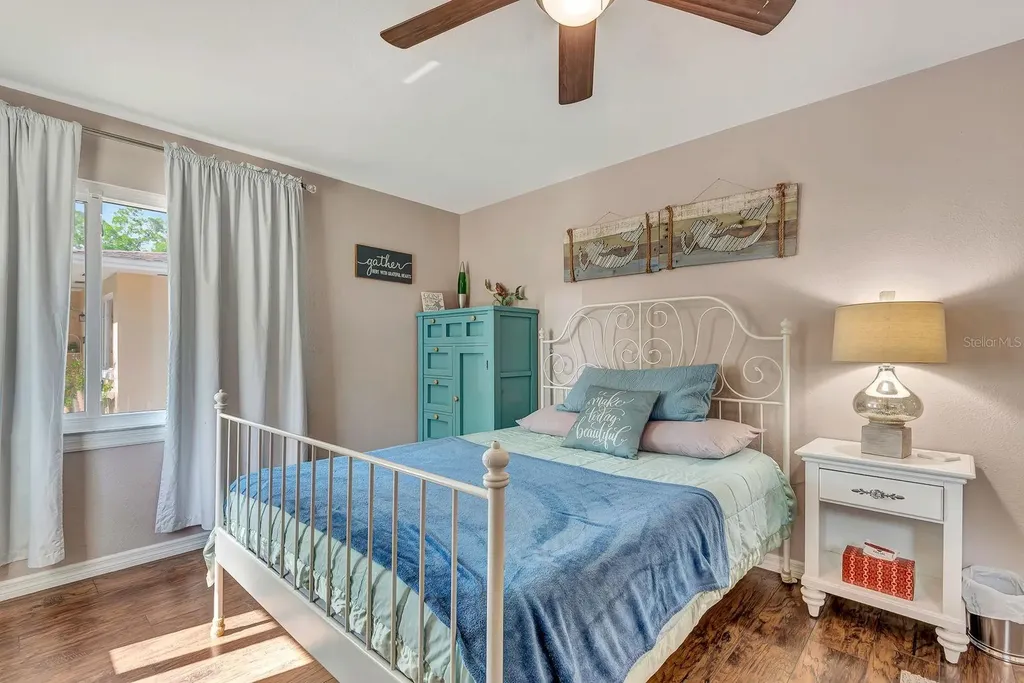 710 31st Street W Bradenton FL 34205
