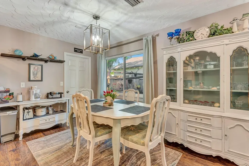710 31st Street W Bradenton FL 34205