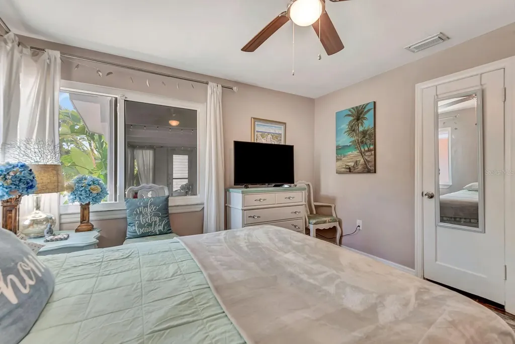 710 31st Street W Bradenton FL 34205