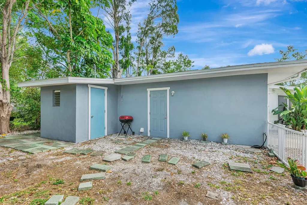 710 31st Street W Bradenton FL 34205