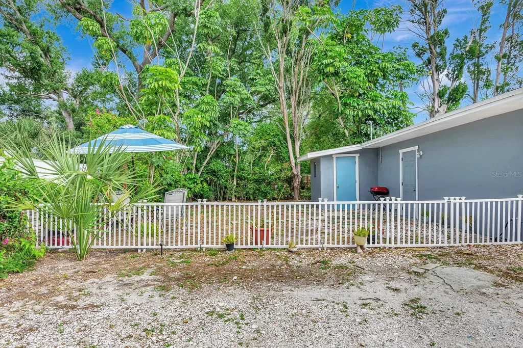 710 31st Street W Bradenton FL 34205
