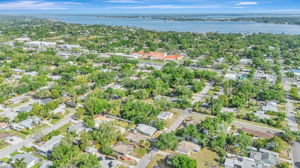 710 31st Street W Bradenton FL 34205
