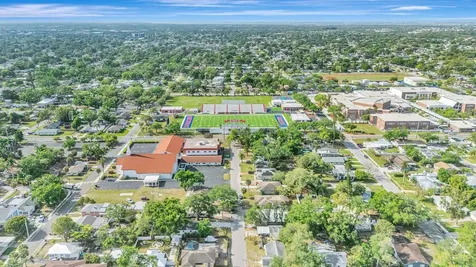 710 31st Street W Bradenton FL 34205