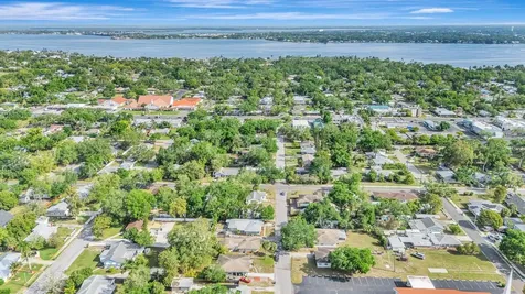 710 31st Street W Bradenton FL 34205