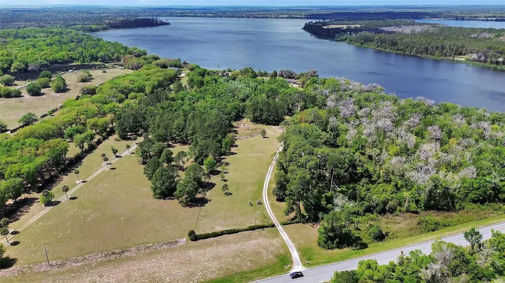 5268 State Road 11 De Leon Springs FL 32130