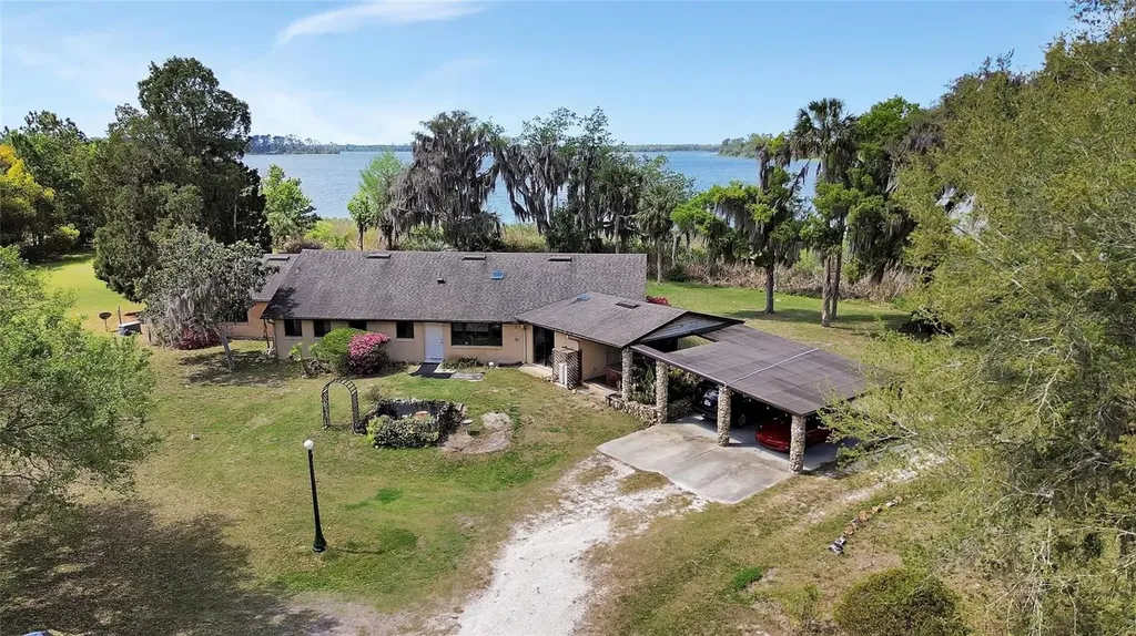 5268 State Road 11 De Leon Springs FL 32130