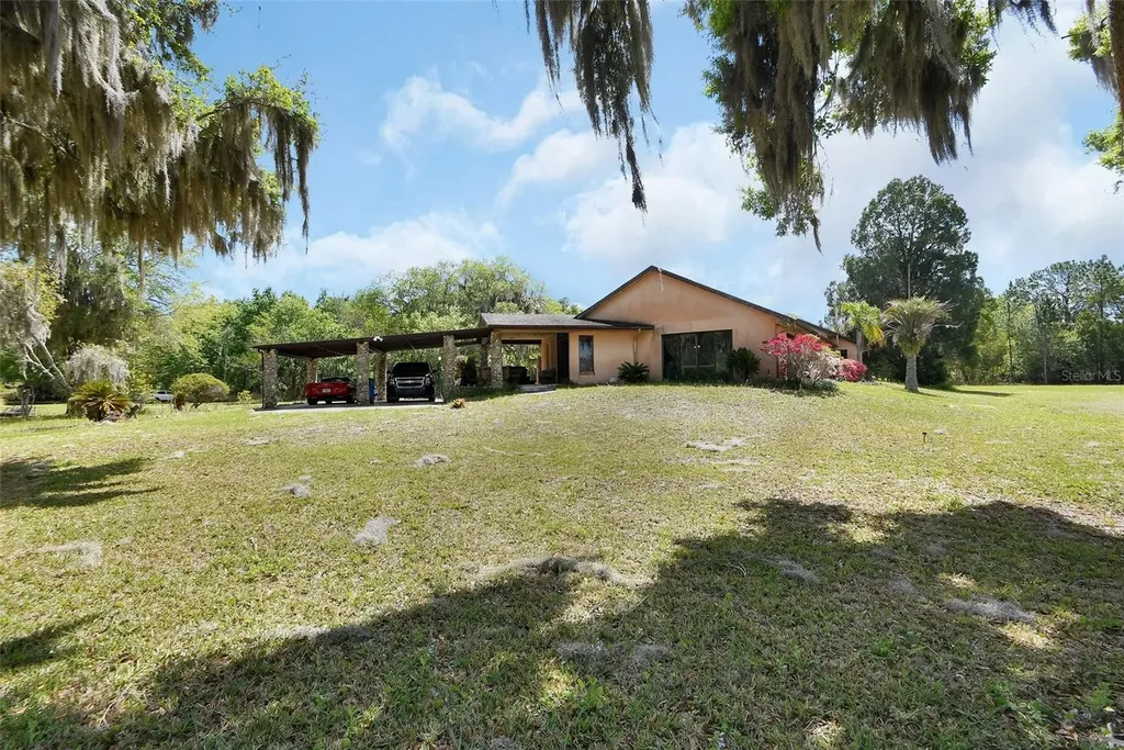 5268 State Road 11 De Leon Springs FL 32130