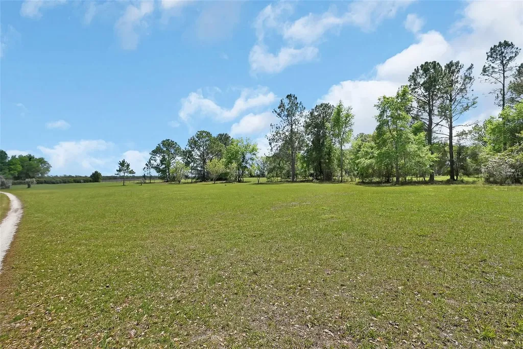 5268 State Road 11 De Leon Springs FL 32130