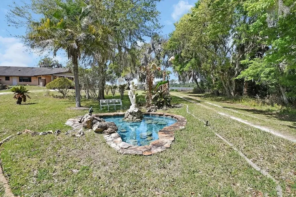 5268 State Road 11 De Leon Springs FL 32130