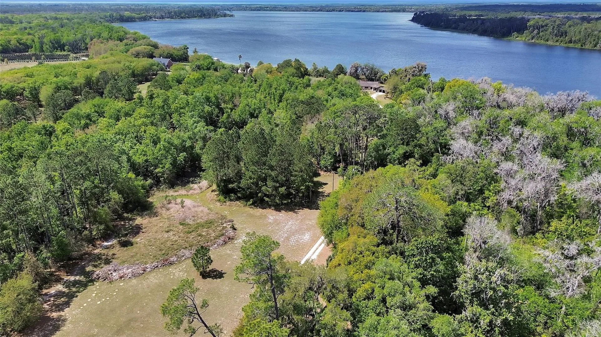 5268 State Road 11 De Leon Springs FL 32130