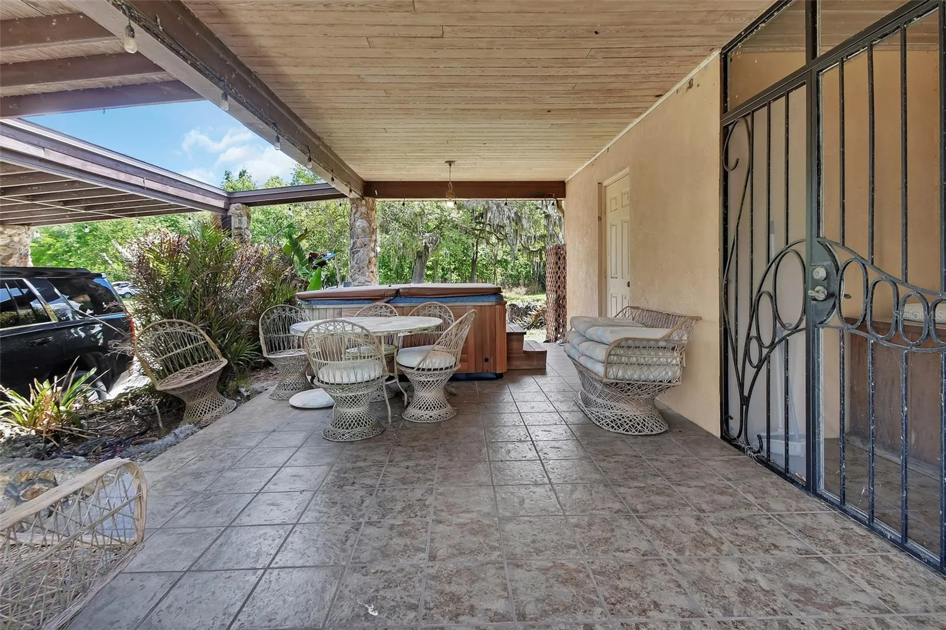 5268 State Road 11 De Leon Springs FL 32130