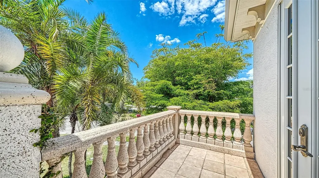 1704 Fortuna Street Sarasota FL 34239