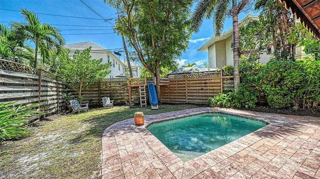 1704 Fortuna Street Sarasota FL 34239