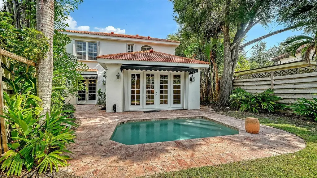 1704 Fortuna Street Sarasota FL 34239