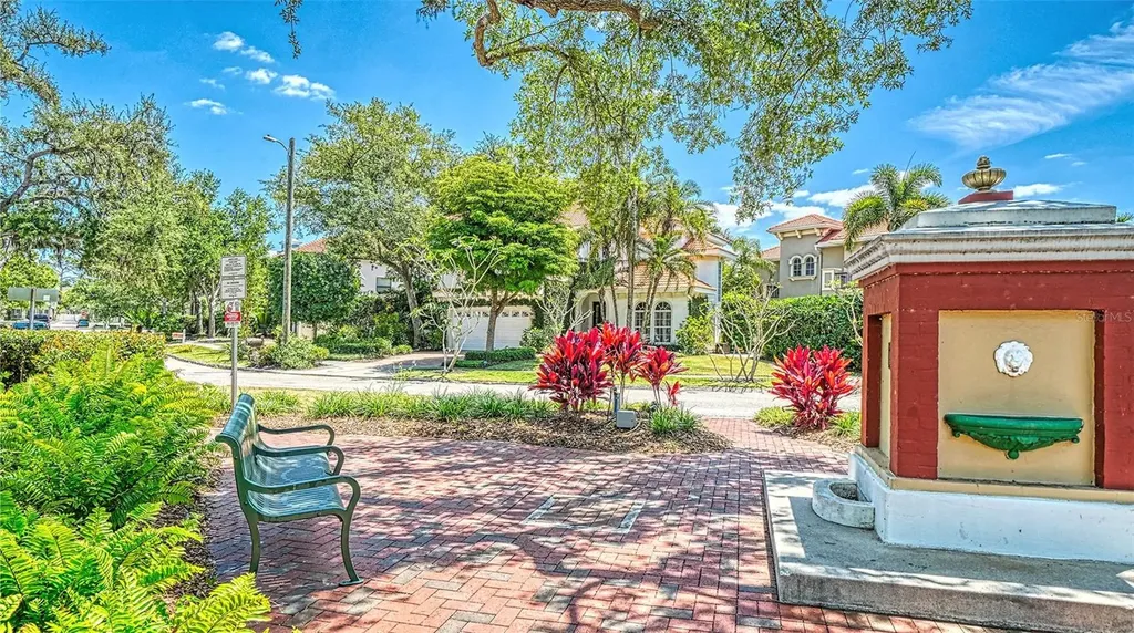 1704 Fortuna Street Sarasota FL 34239