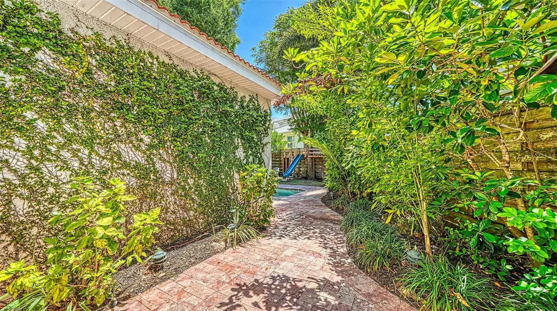 1704 Fortuna Street Sarasota FL 34239