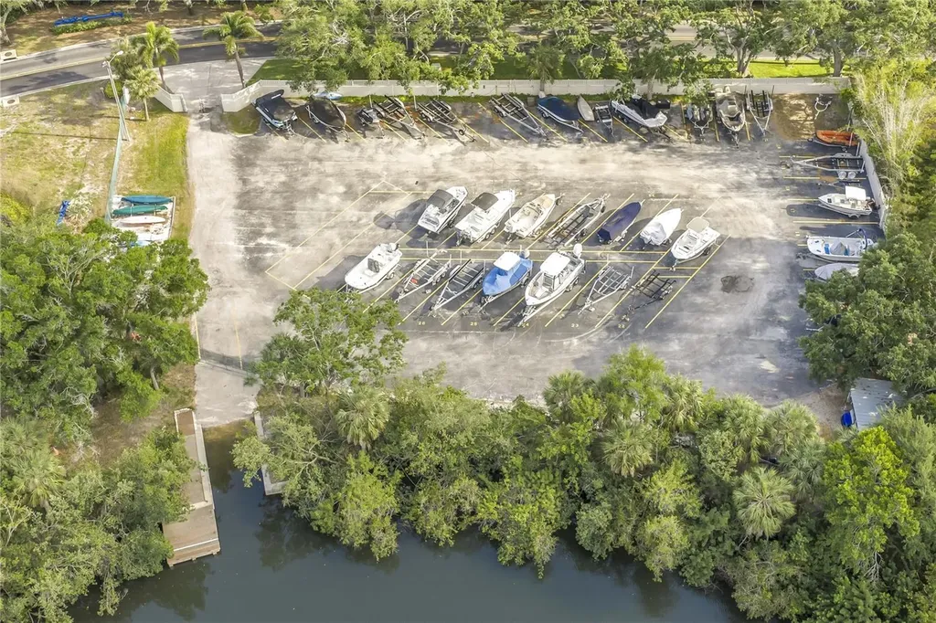 1092 Sanabel Court NE St Petersburg FL 33702
