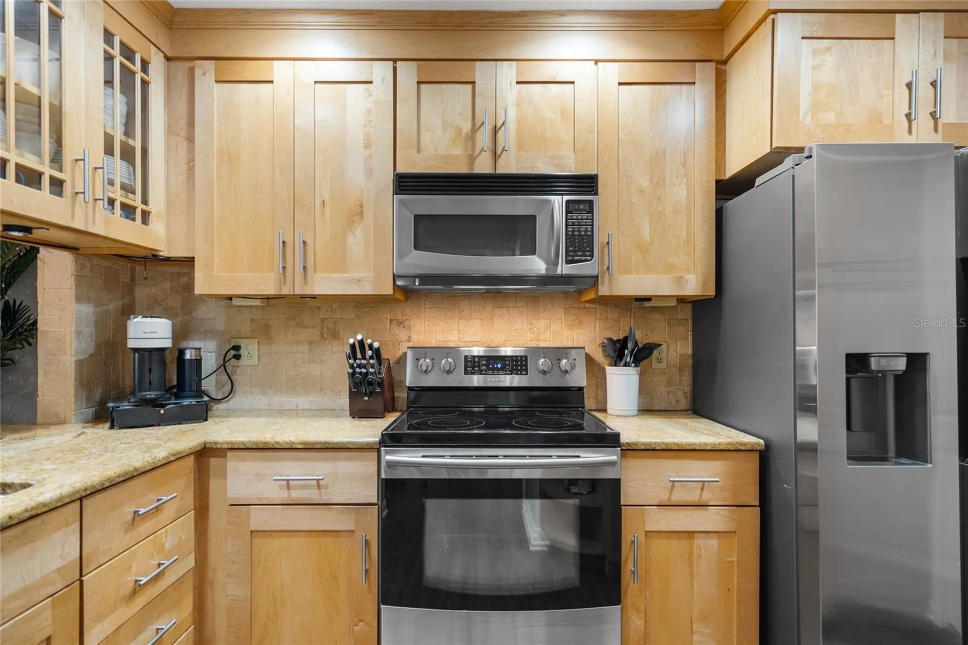 1092 Sanabel Court NE St Petersburg FL 33702