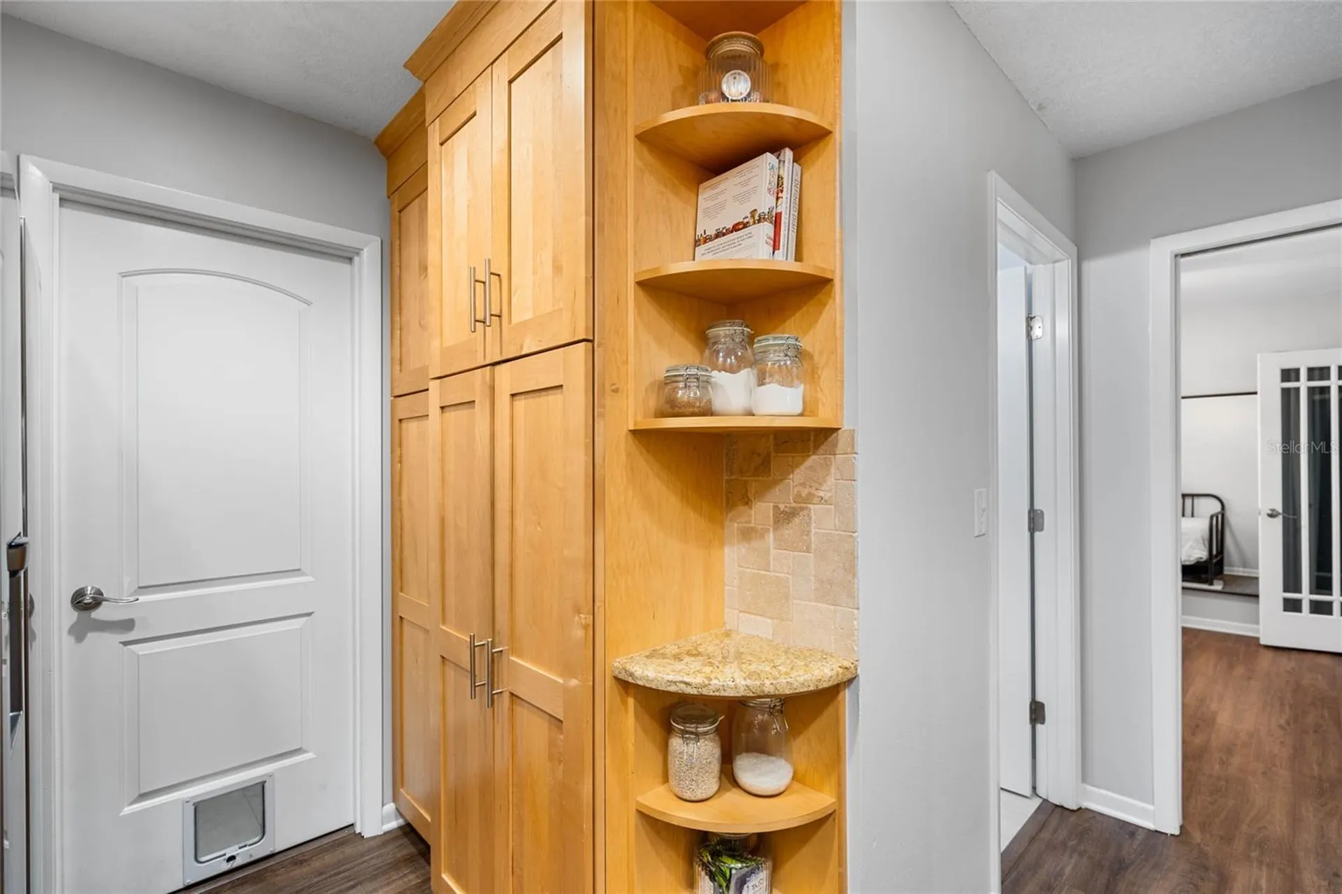 1092 Sanabel Court NE St Petersburg FL 33702