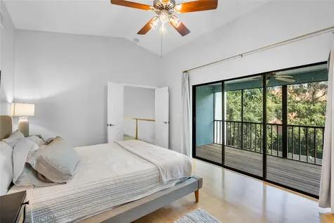 1092 Sanabel Court NE St Petersburg FL 33702