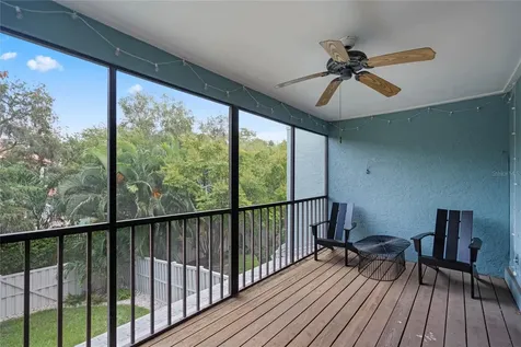 1092 Sanabel Court NE St Petersburg FL 33702